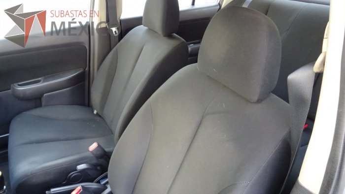 Lote 002 - Nissan TIIDA 2013 Sense T/M 1.8 - Imagen 48