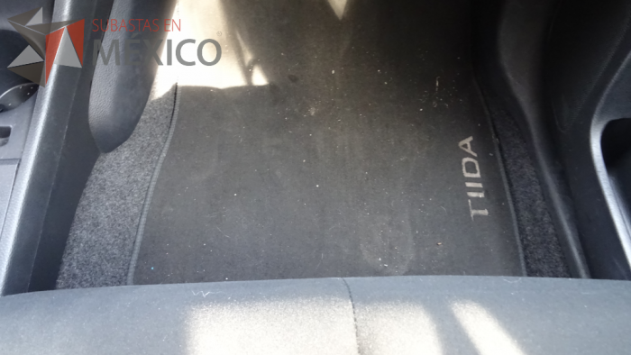Lote 002 - Nissan TIIDA 2013 Sense T/M 1.8 - Imagen 10