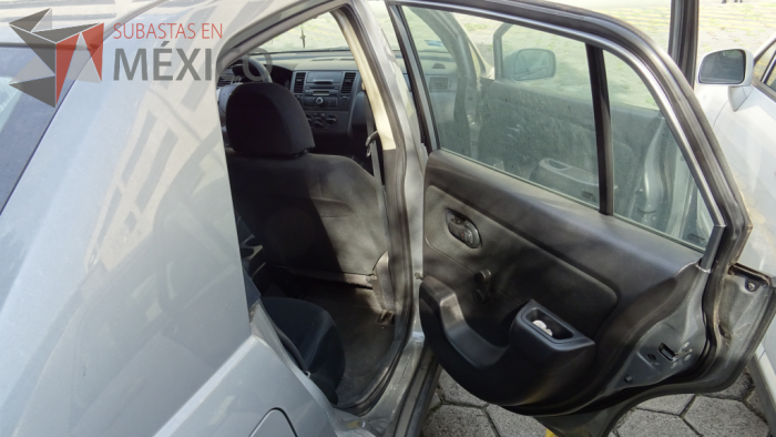 Lote 002 - Nissan TIIDA 2013 Sense T/M 1.8 - Imagen 8