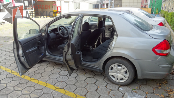 Lote 002 - Nissan TIIDA 2013 Sense T/M 1.8 - Imagen 6