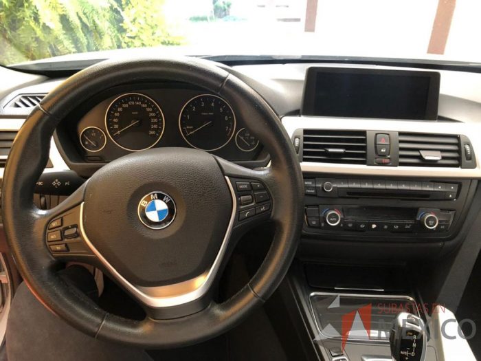 Lote 001 - BMW 328i, año 2014 - Imagen 9
