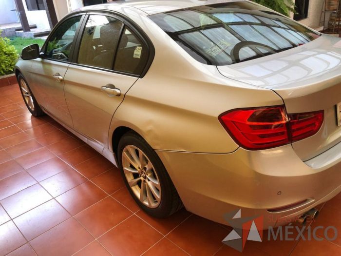 Lote 001 - BMW 328i, año 2014 - Imagen 7