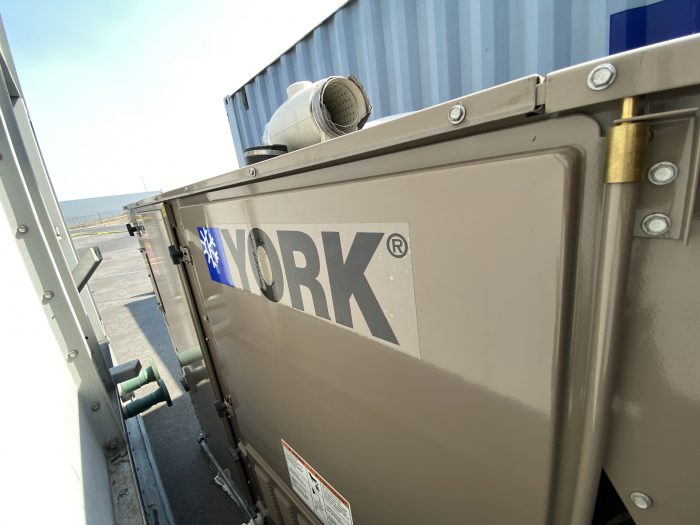 Lote 017 - Aire acondicionado, Marca: YORK, Modelo: ZF120C00A2AAA7A - Imagen 9