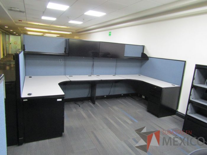 Lote 102 - Estación de trabajo para 9 personas - Imagen 53