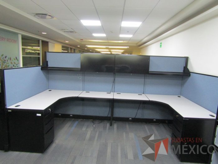 Lote 102 - Estación de trabajo para 9 personas - Imagen 50