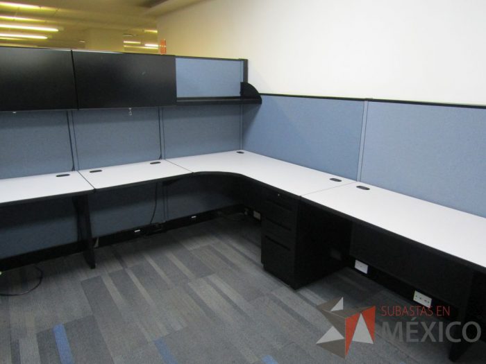 Lote 102 - Estación de trabajo para 9 personas - Imagen 27