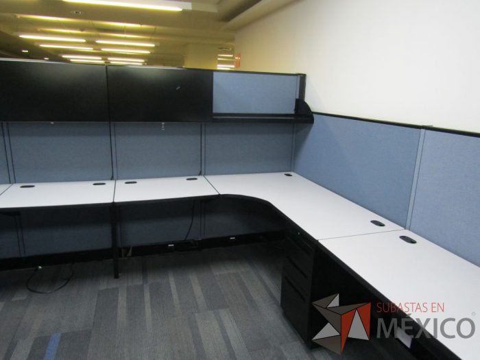 Lote 102 - Estación de trabajo para 9 personas - Imagen 21