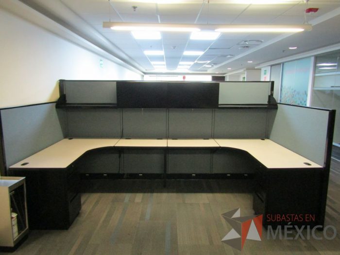 Lote 102 - Estación de trabajo para 9 personas - Imagen 8