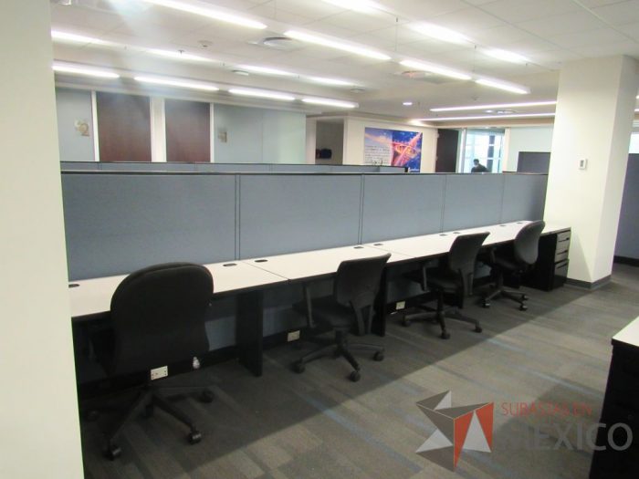 Lote 109 - Estación de trabajo para para 9 personas - Imagen 15