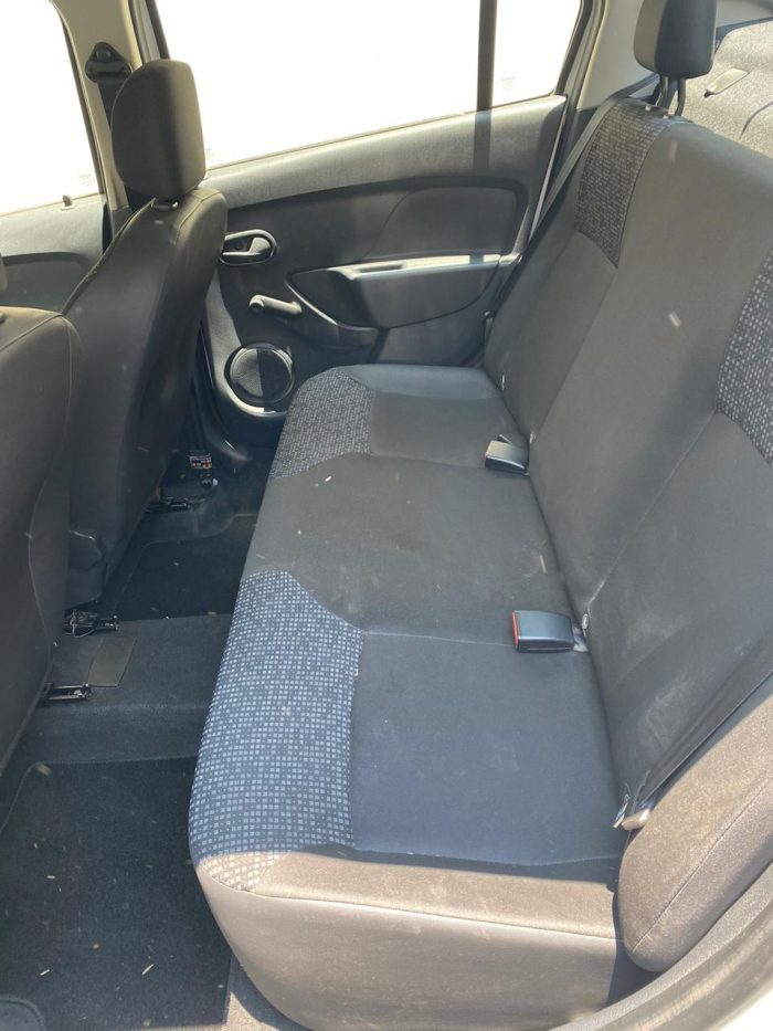 Lote 010 - Renault Logan, Año 2018 - Imagen 3