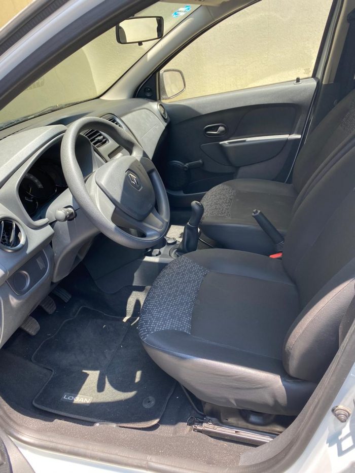 Lote 010 - Renault Logan, Año 2018 - Imagen 2