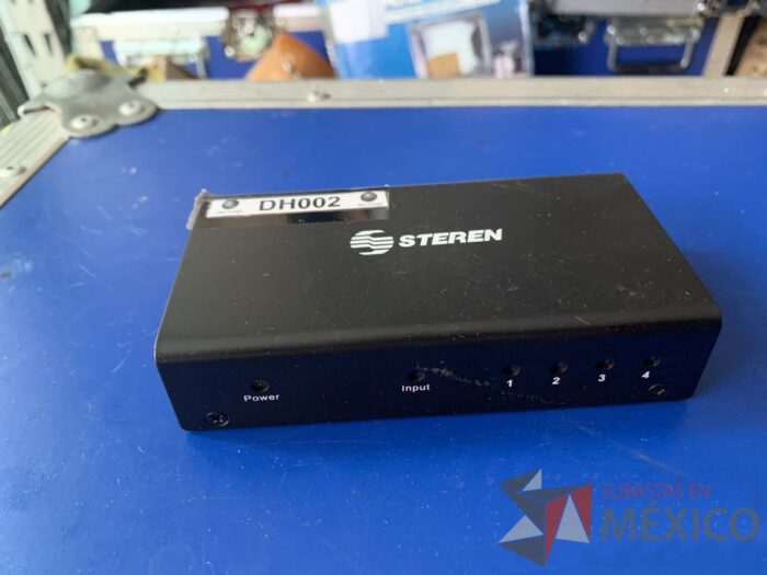 Lote 050 -  2 Distribuidores de video HDMI