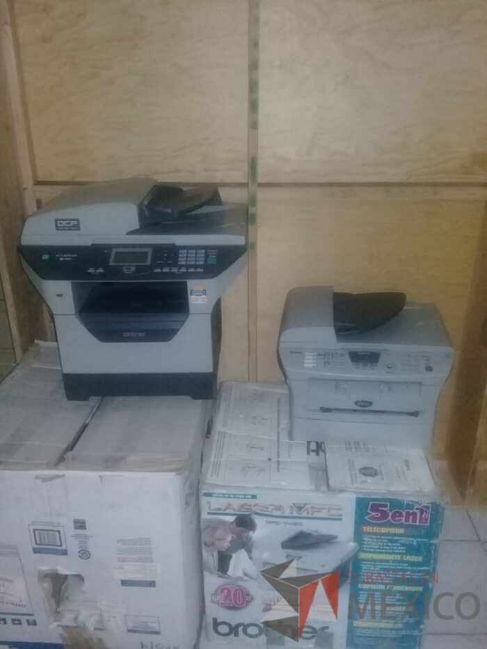 Lote 147 - 3 multifuncionales laser marca Brother (MFC7420,DCP8080DN,DCP7040) y 1 Impresora laser marca HP (PRO8000) p/refacciones - Imagen 2