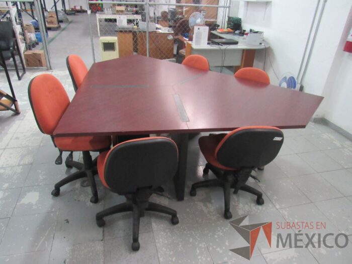 Lote 017 - Mesa de sala de juntas para 6 personas. - Imagen 7