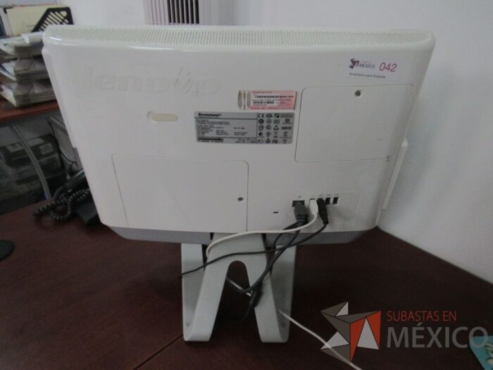 Lote 008 - Computadora All in one, Marca: Lenovo, Modelo: 10076 - Imagen 15