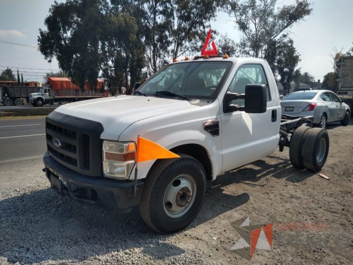 Lote 002 - Ford F350 Chasis Cabina, Año 2009