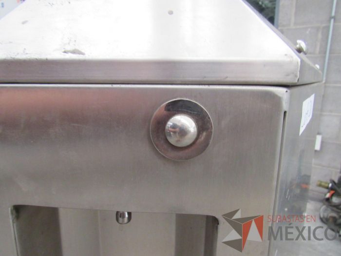 Lote 026 - 3 bases para bebedero metálico de 2 posiciones y espacio para botellas - Imagen 14