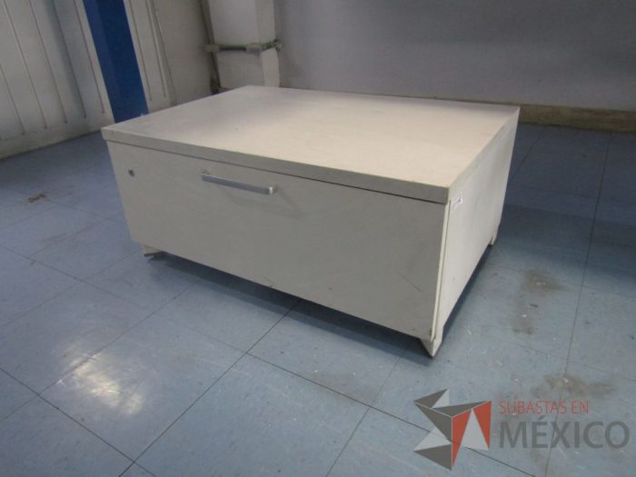INV 027 - Gabinete metálico de 1 cajón color blanco - Imagen 7
