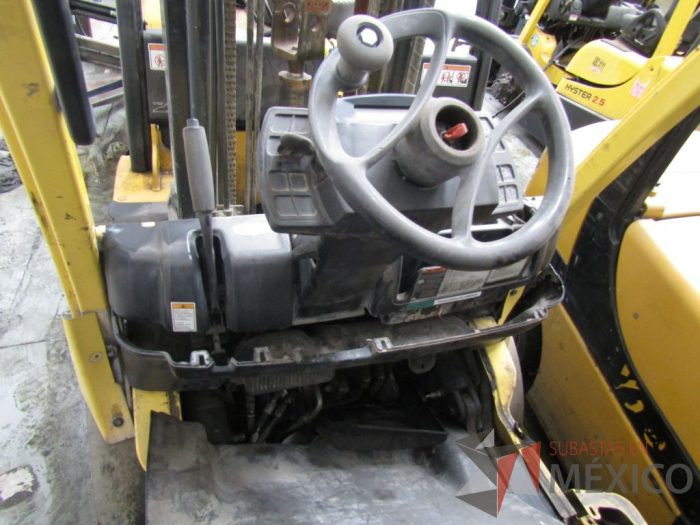 Lote 003 - Montacargas a gasolina HYSTER H70FT, Año: 2015  - Imagen 19
