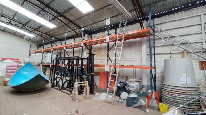 Lote 001-Sistema de Rack