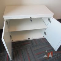 Lote 007 - Gabinete con 2 puertas y 1 entrepaño color blanco - Imagen 8