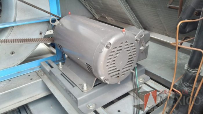 Lote 002 - Aire acondicionado YORK, Modelo: YPAL050CFC46BBDX, 50 TR, con 4 ventiladores. - Imagen 38