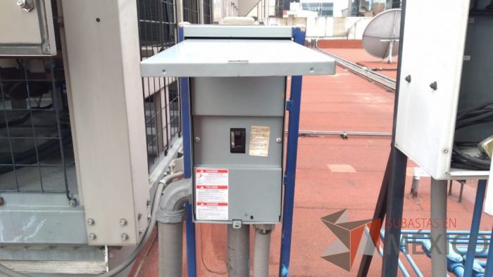 Lote 002 - Aire acondicionado YORK, Modelo: YPAL050CFC46BBDX, 50 TR, con 4 ventiladores. - Imagen 65