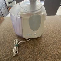 Lote 035 - Extractor de Jugo