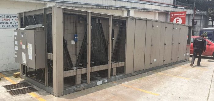 Lote 001 - Aire acondicionado YORK, Modelo: YPAL050CFC46BBDX, 50 TR, con 4 ventiladores. - Imagen 168
