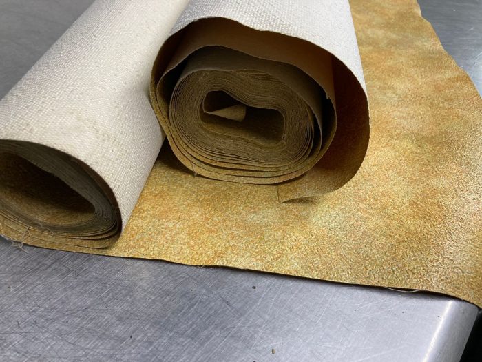 Lote 015 - 4 Rollos de papel tapiz nuevo de diferentes diseños - Imagen 10