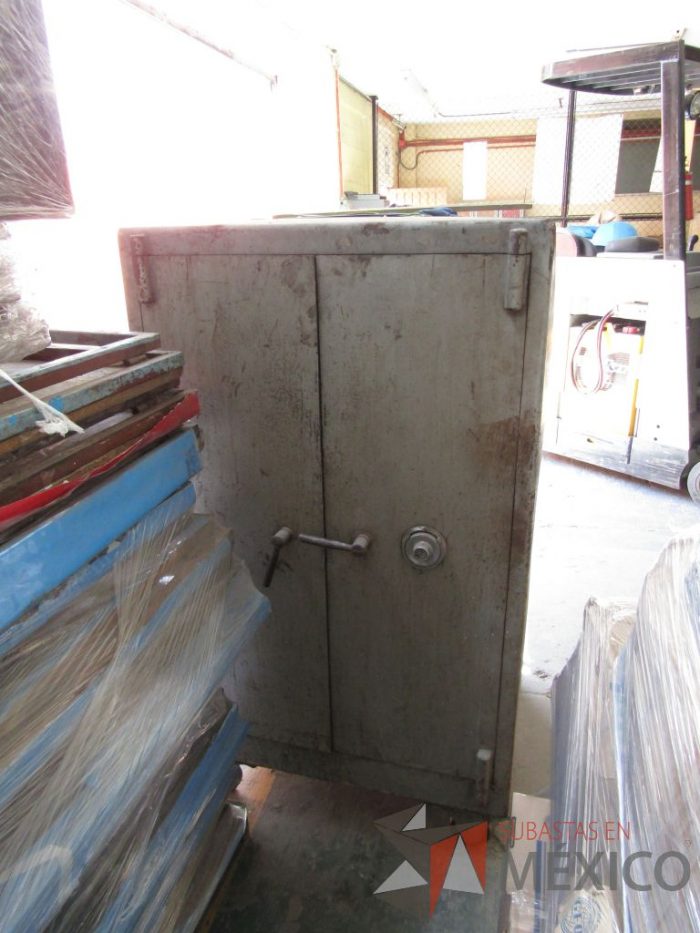Lote 096 - Caja fuerte contra incendios de 2 puertas