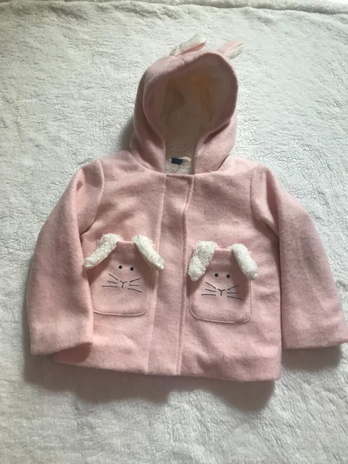 Lote 002 - 200 Chamarras y chalecos para niños, niñas y jóvenes de 2 a 16 años de diferentes marcas y modelos - Imagen 115