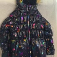 Lote 002 - 200 Chamarras y chalecos para niños, niñas y jóvenes de 2 a 16 años de diferentes marcas y modelos - Imagen 118
