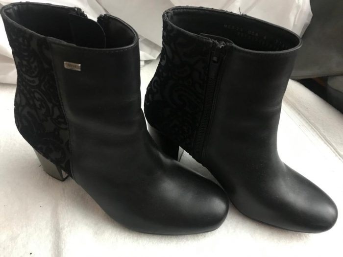 Lote 016 - 50 Zapatos nuevos de diferentes modelos - Imagen 8