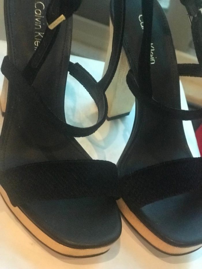 Lote 016 - 50 Zapatos nuevos de diferentes modelos - Imagen 3