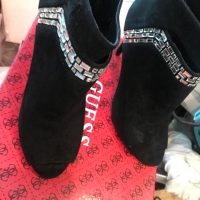 Lote 016 - 50 Zapatos nuevos de diferentes modelos