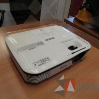 Lote 062 - 1 Proyector Epson 2800 Lumens - Imagen 5