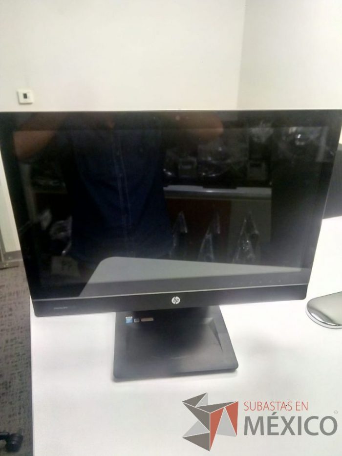 Lote 181 - All in one HP, 4GB Ram y 250 GB DD