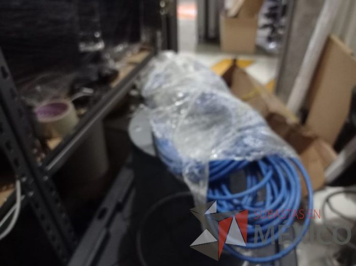 Lote 014 - 125 Cables Ethernet color azul - Imagen 2