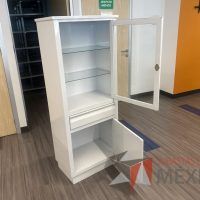 Lote 019 - Gabinete con 1 cajón, 1 puerta de vidrio y 1 puerta - Imagen 6