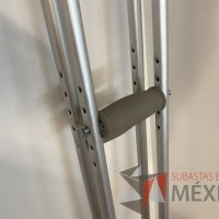 Lote 022 - Par de muletas para adulto - Imagen 6