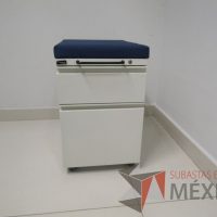 Lote 006- Archivero metálico con 2 cajones