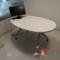 Lote 008 - Mesa de trabajo ovalada - Imagen 4