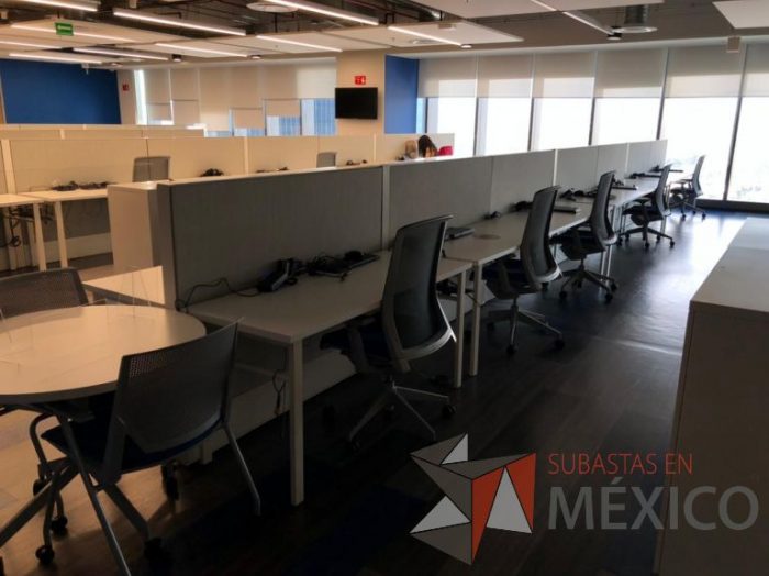 Lote 038 - Estación de trabajo para 14 personas - Imagen 3