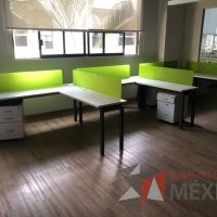 Lote 049 - Estación de trabajo para 3 personas - Imagen 3