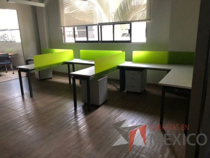 Lote 049 - Estación de trabajo para 3 personas - Imagen 4