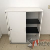 Lote 097 - 2 Gabinetes con 2 puertas corredizas con 2 entrepaños color blanco - Imagen 3