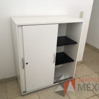 Lote 097 - 2 Gabinetes con 2 puertas corredizas con 2 entrepaños color blanco - Imagen 5