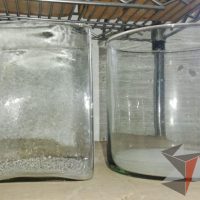 Lote 082 - Lote de 21 floreros de cristal (7 cuadrados 15 cms alto, 3 cuadrados 11 cms alto, 7 peceras de 10 cms de alto, 4 cilindros 15 cms de alto) - Imagen 2