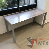 Lote 001 - Mesa de trabajo rectangular - Imagen 6